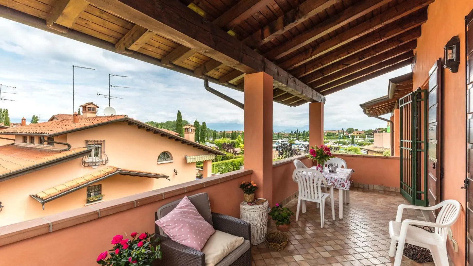 Bellasirmione Holiday Apartments Italy
