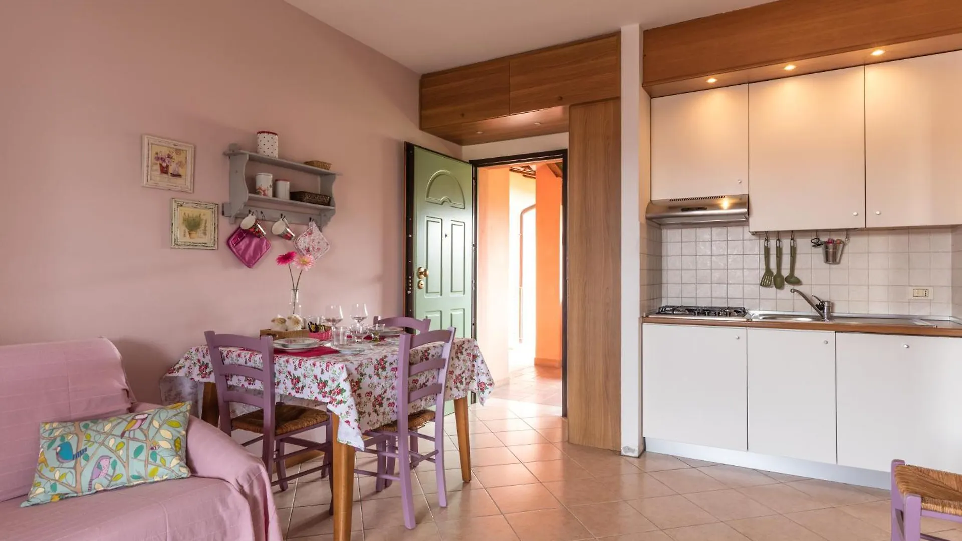BellaSirmione Holiday Apartments