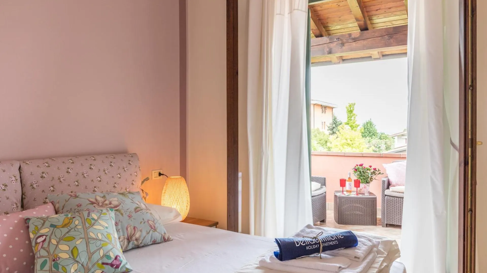 BellaSirmione Holiday Apartments 3*, Sirmione Italia