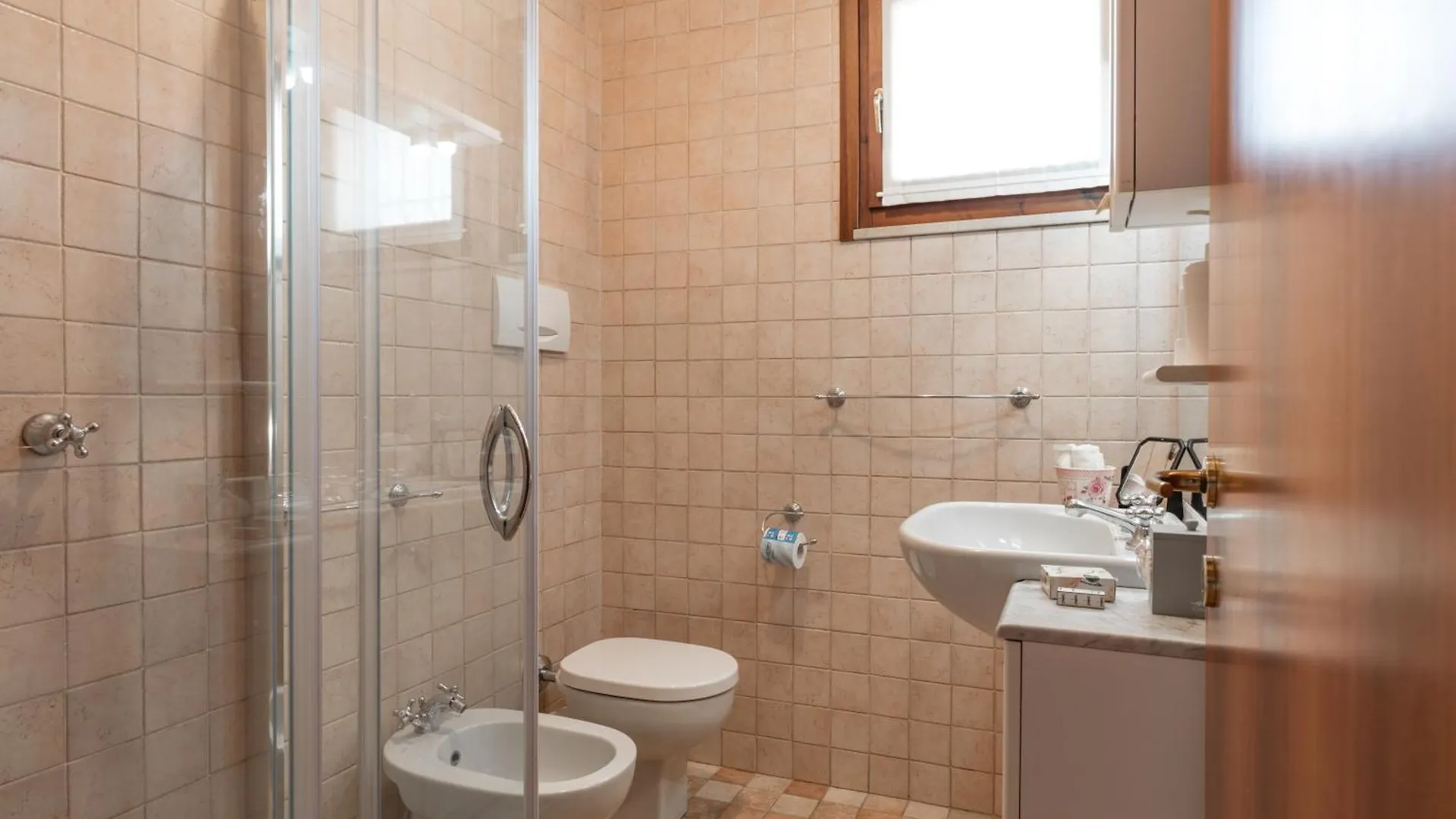 BellaSirmione Holiday Apartments