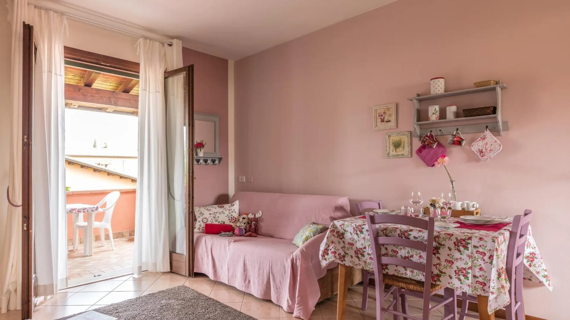 *** Aparthotel BellaSirmione Holiday Apartments Italia