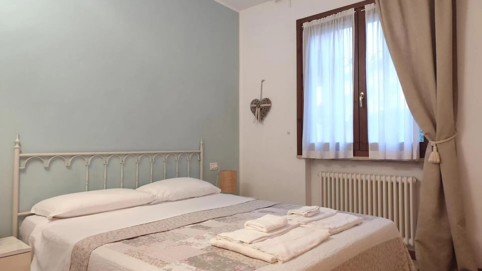 BellaSirmione Holiday Apartments