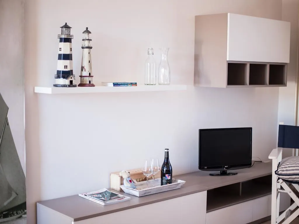 BellaSirmione Holiday Apartments Aparthotel Sirmione