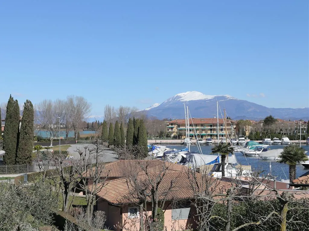 BellaSirmione Holiday Apartments 3*, Sirmione Italia